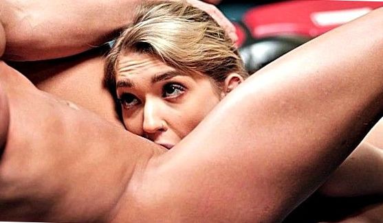 Aiden Aspen и Michelle Malone в межрасовой групповухе, порно видео